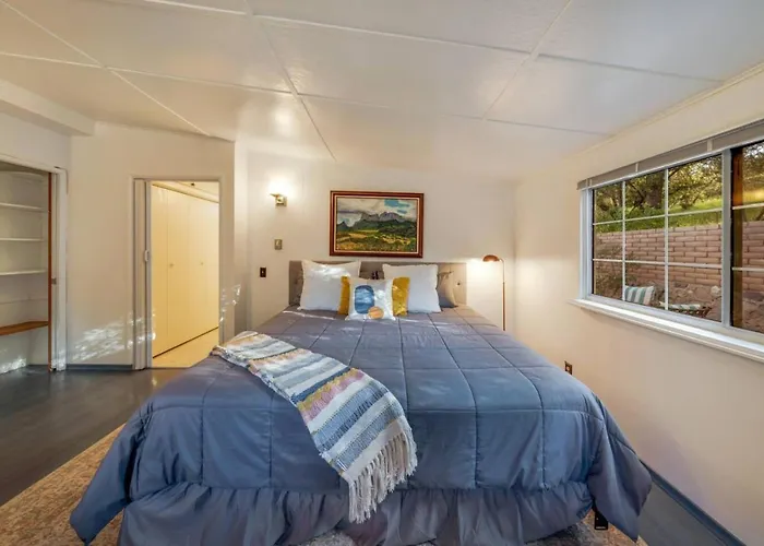 Lyle Canyon, Sleeps 8, Country Quiet, Solitude Elgin