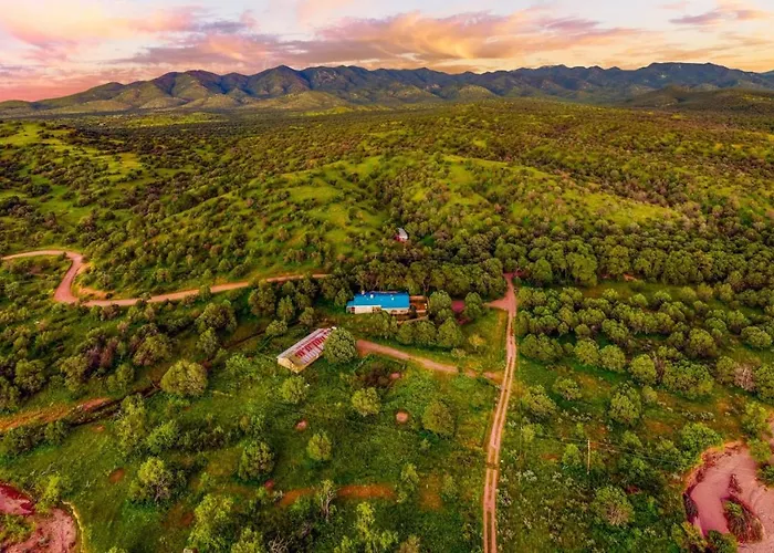 Lyle Canyon, Sleeps 8, Country Quiet, Solitude Elgin