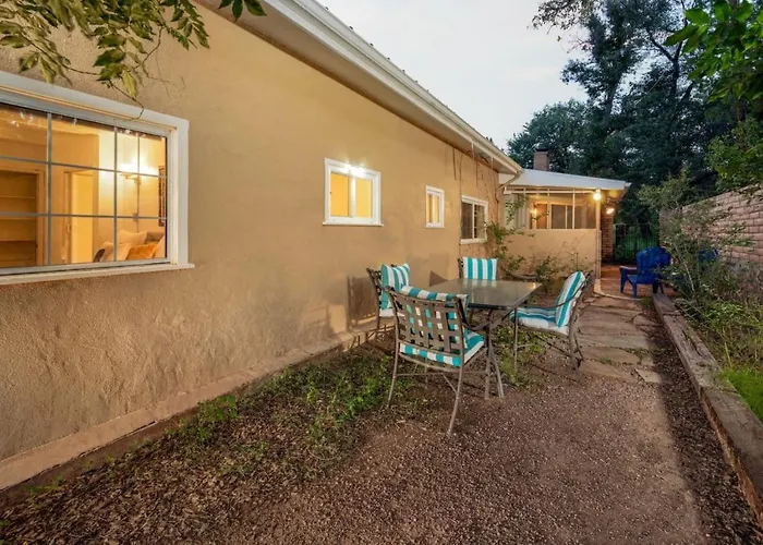Lyle Canyon, Sleeps 8, Country Quiet, Solitude